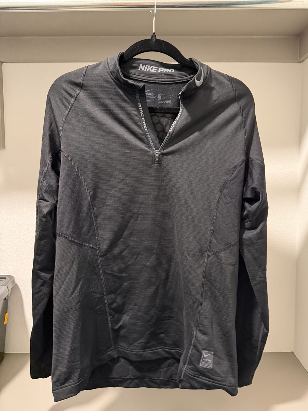Nike Pro Men's Black Hyperwarm Fitted Quarter-Zip Training Jacket